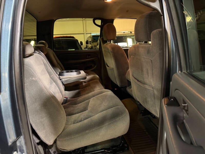 LBZ-Powered 2006 Chevrolet Silverado 3500