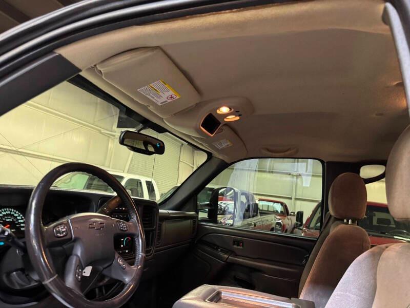 LBZ-Powered 2006 Chevrolet Silverado 3500