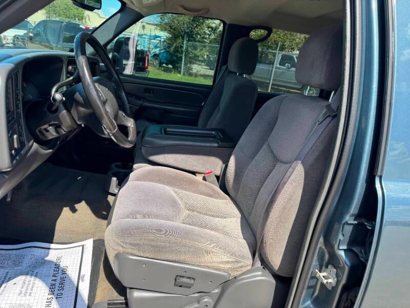 LBZ-Powered 2006 Chevrolet Silverado 3500