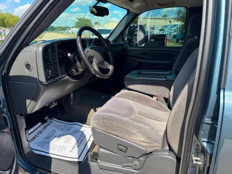 LBZ-Powered 2006 Chevrolet Silverado 3500