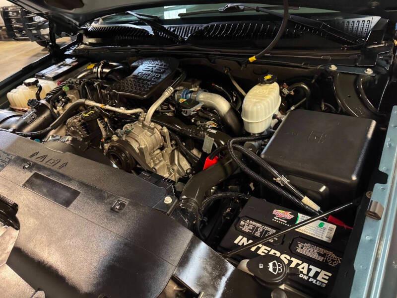 LBZ-Powered 2006 Chevrolet Silverado 3500