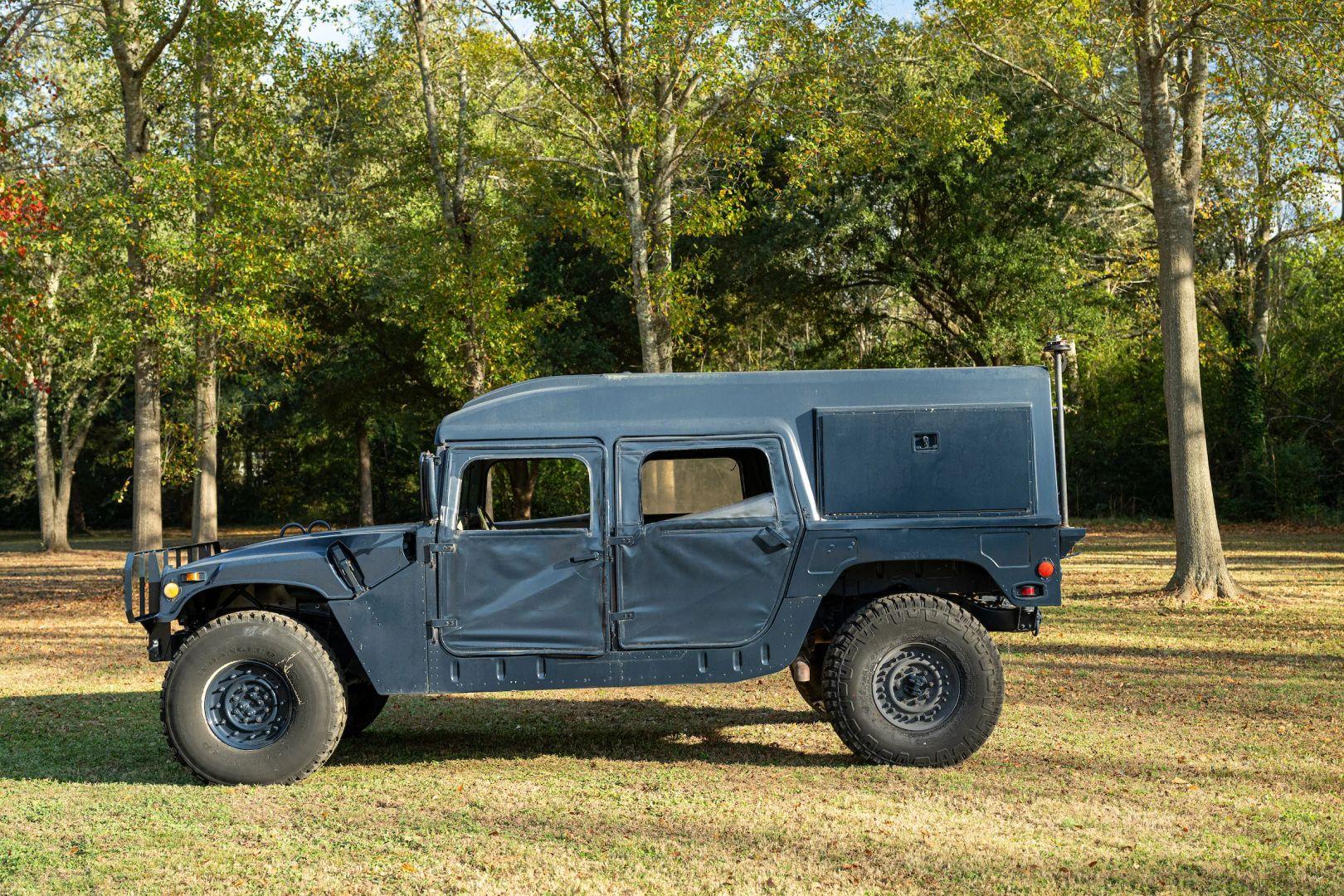 1990 AM General M998 HMMWV