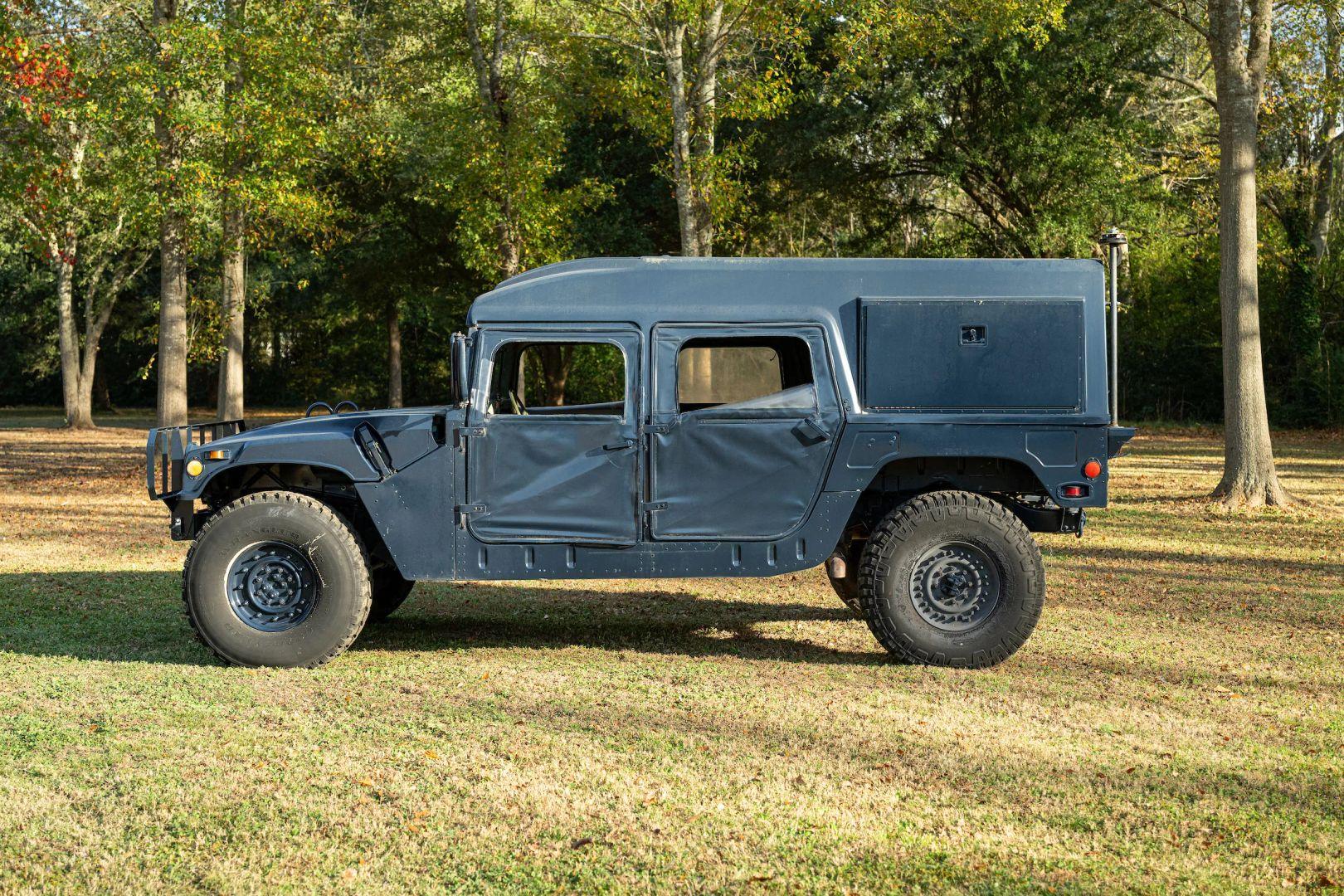 1990 AM General M998 HMMWV