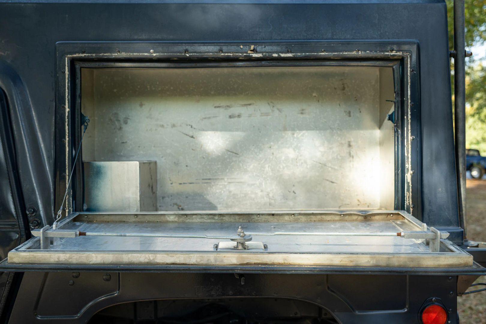 1990 AM General M998 HMMWV