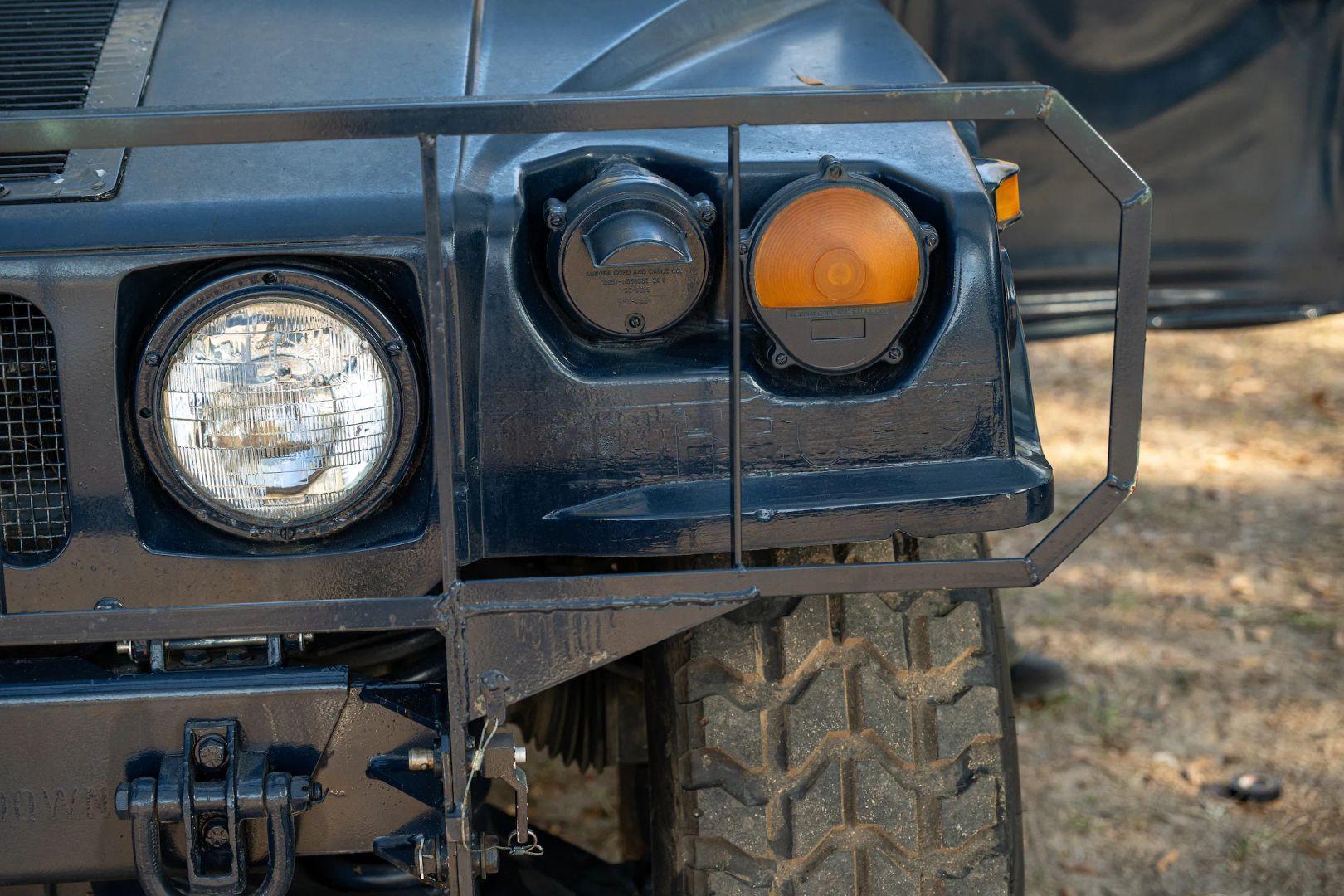 1990 AM General M998 HMMWV