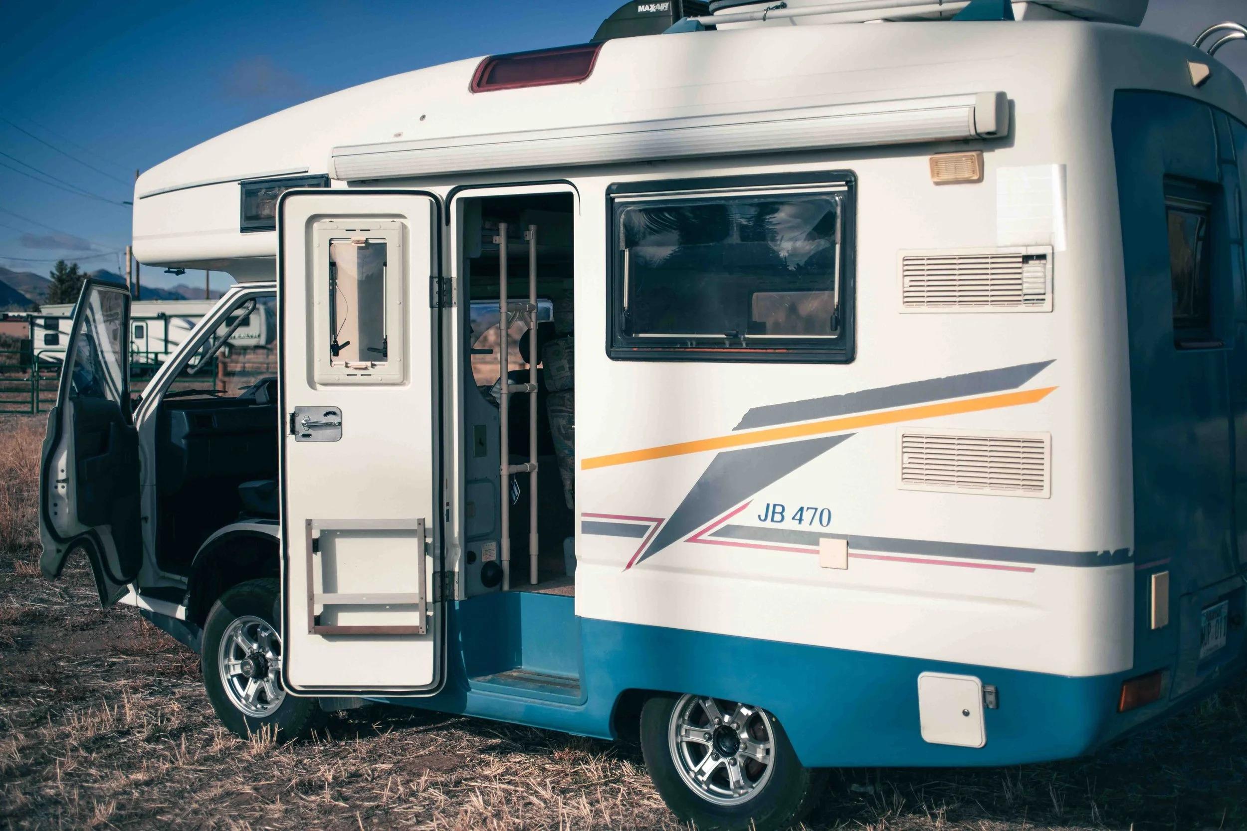 1996 Mitsubishi Delica JB470 Camper Van