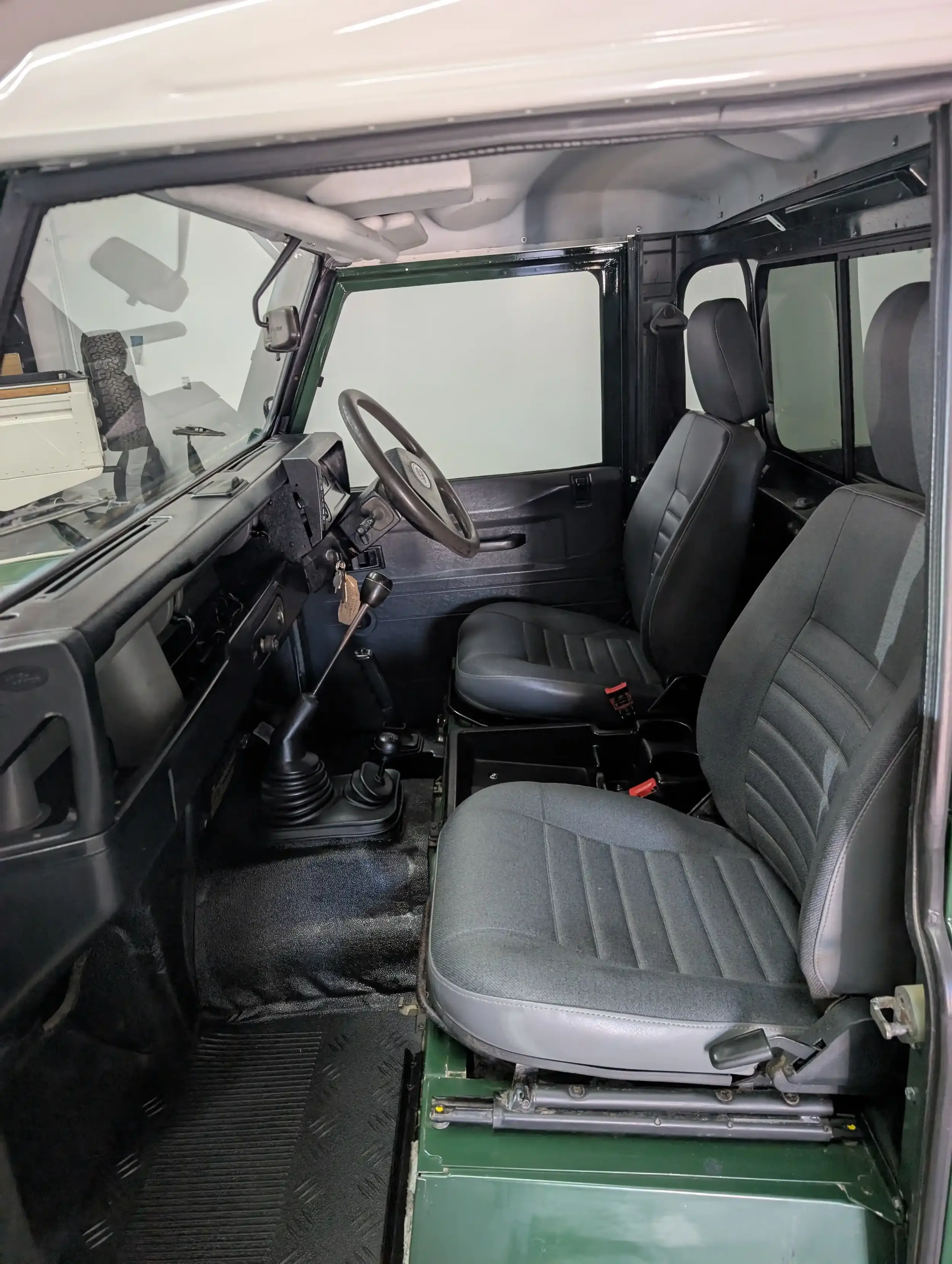 2000 Land Rover Defender 110 Hi-Cap Pickup Td5