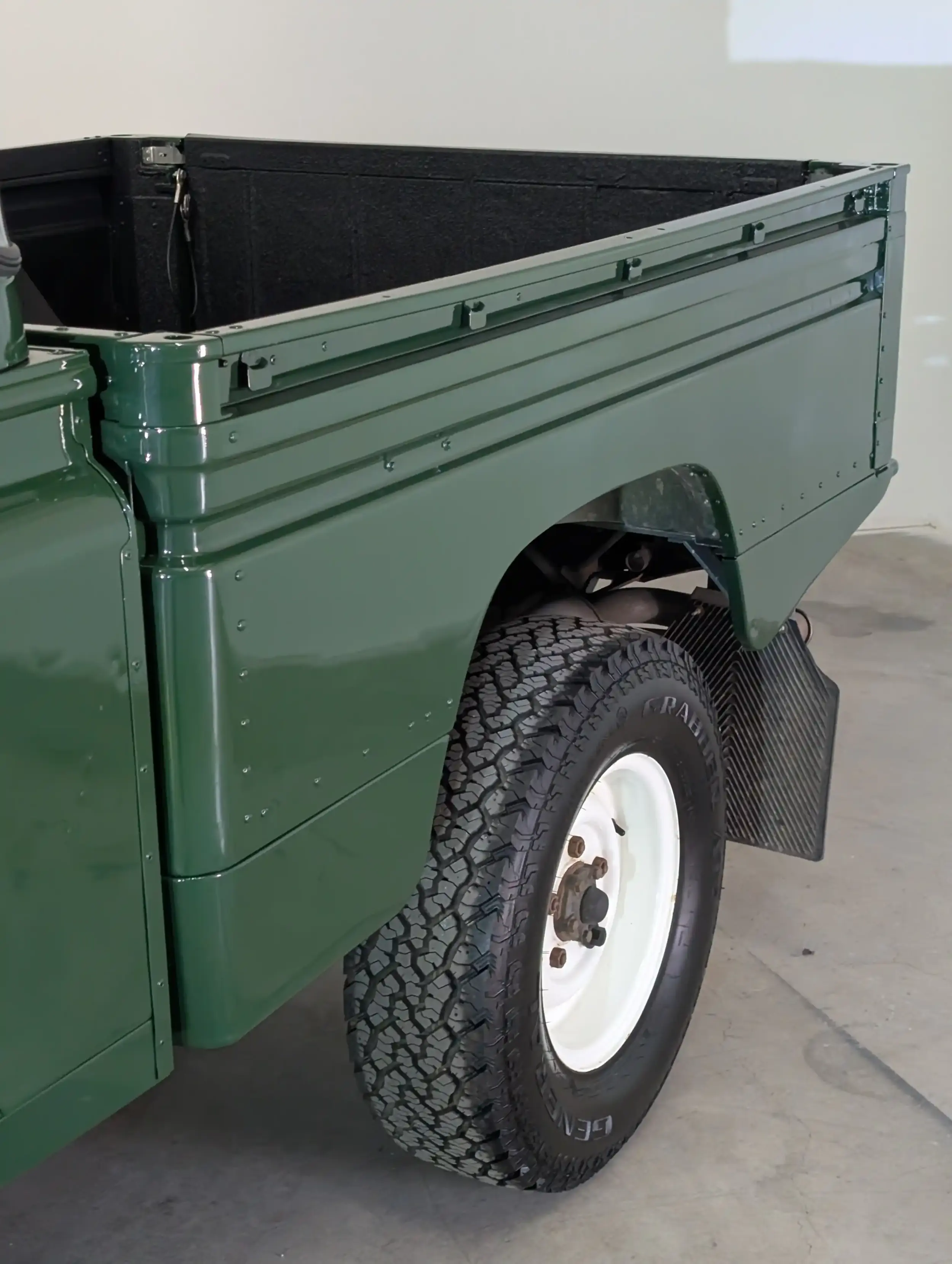 2000 Land Rover Defender 110 Hi-Cap Pickup Td5