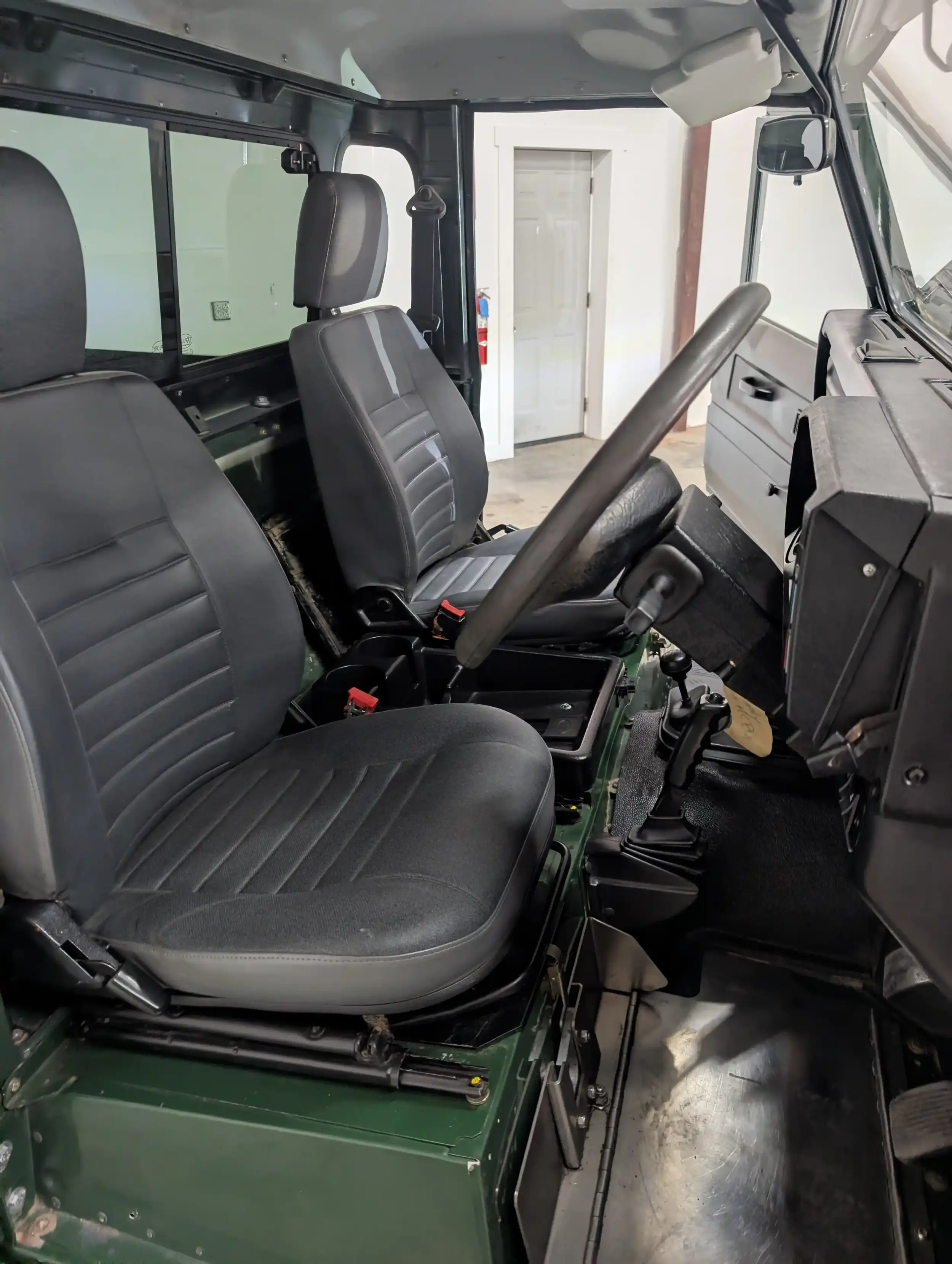 2000 Land Rover Defender 110 Hi-Cap Pickup Td5