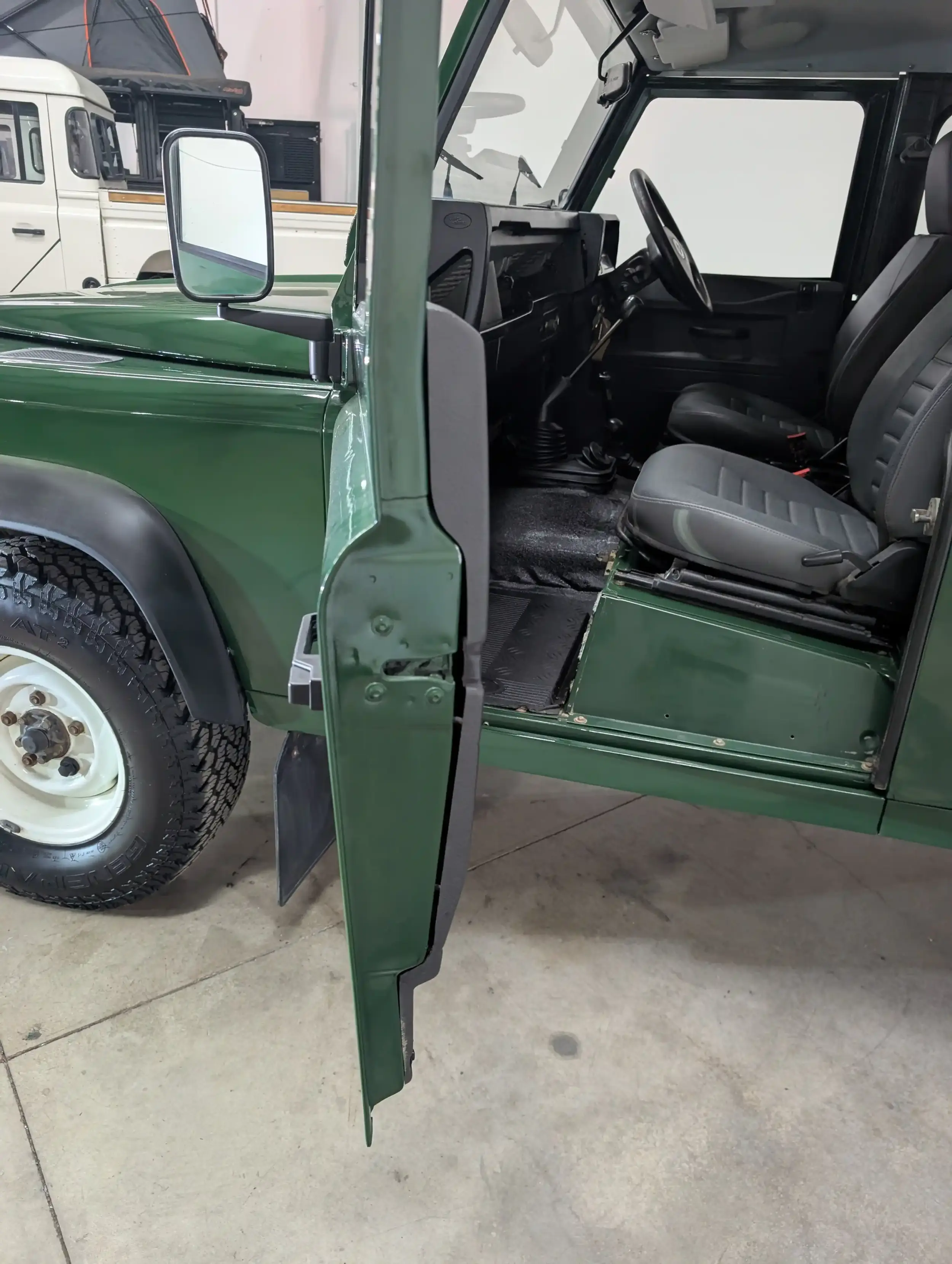 2000 Land Rover Defender 110 Hi-Cap Pickup Td5