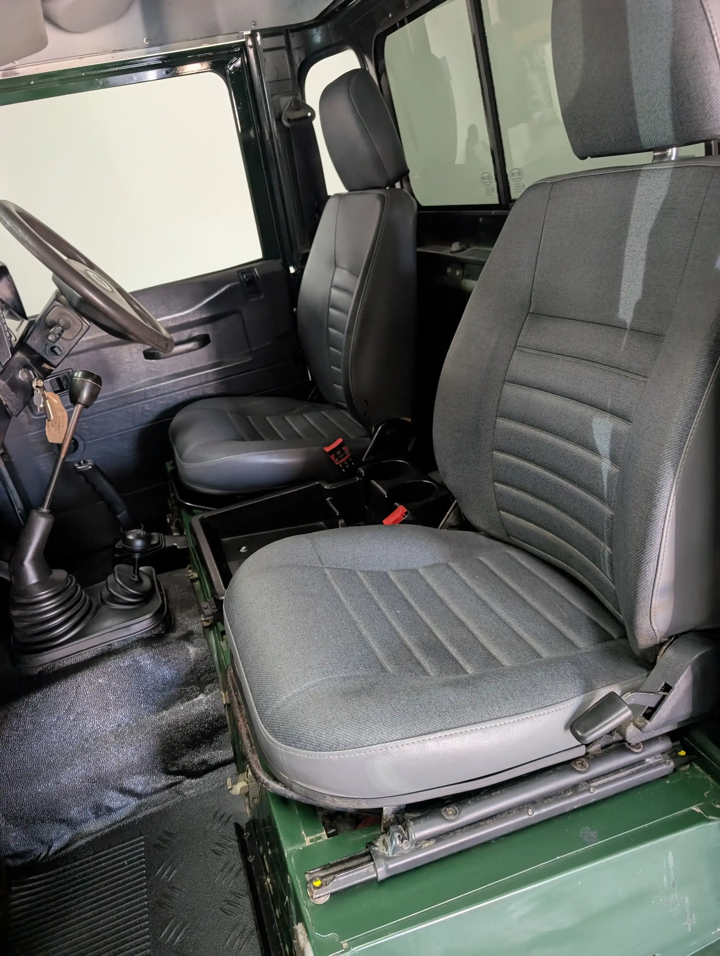 2000 Land Rover Defender 110 Hi-Cap Pickup Td5