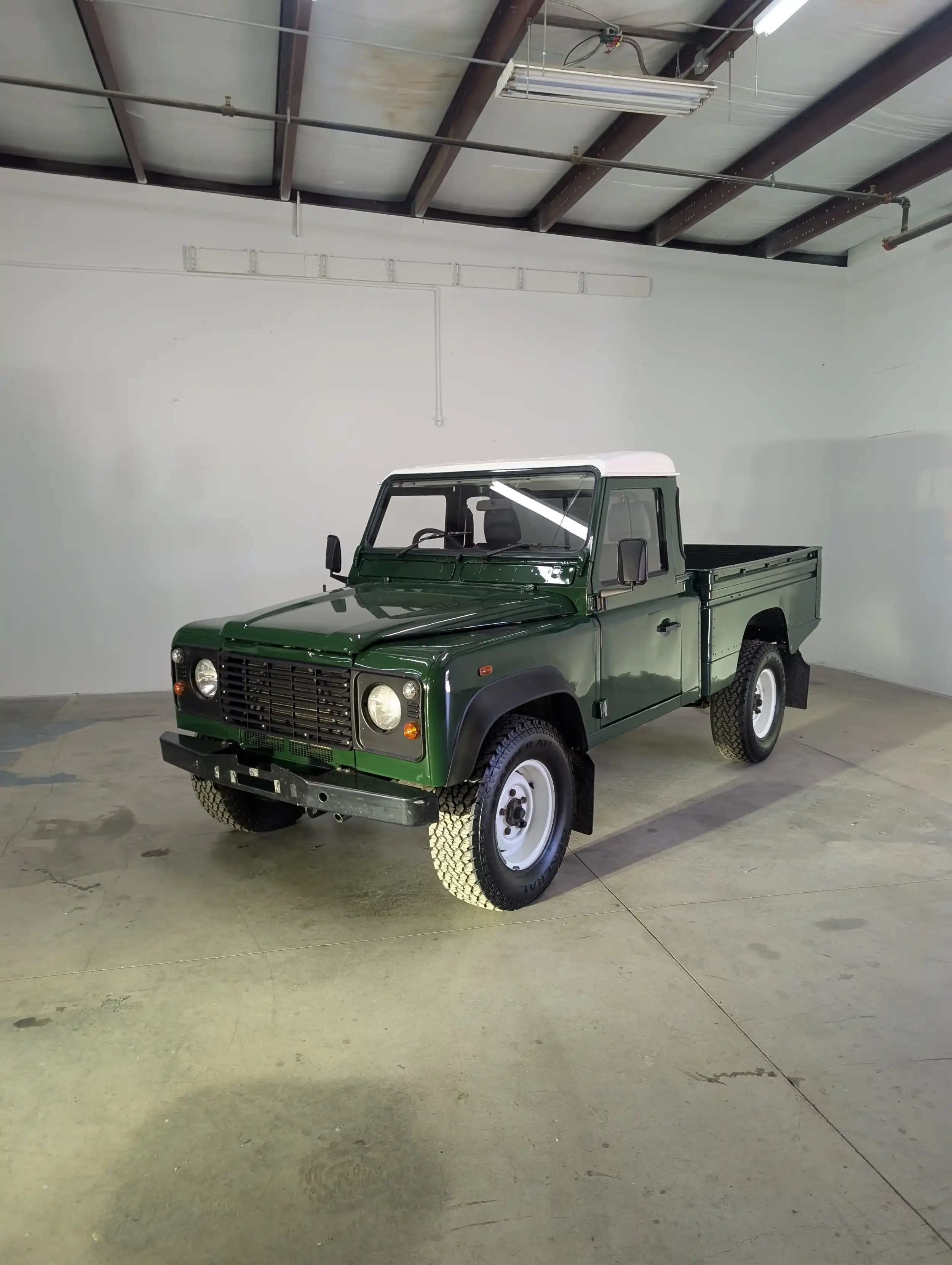 2000 Land Rover Defender 110 Hi-Cap Pickup Td5