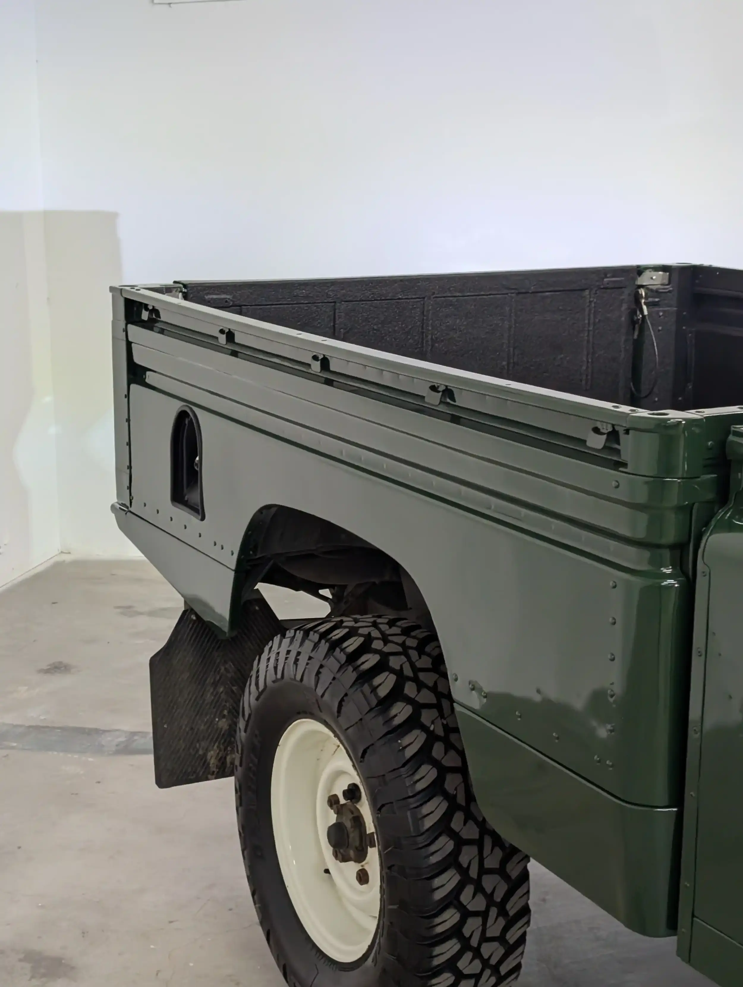 2000 Land Rover Defender 110 Hi-Cap Pickup Td5