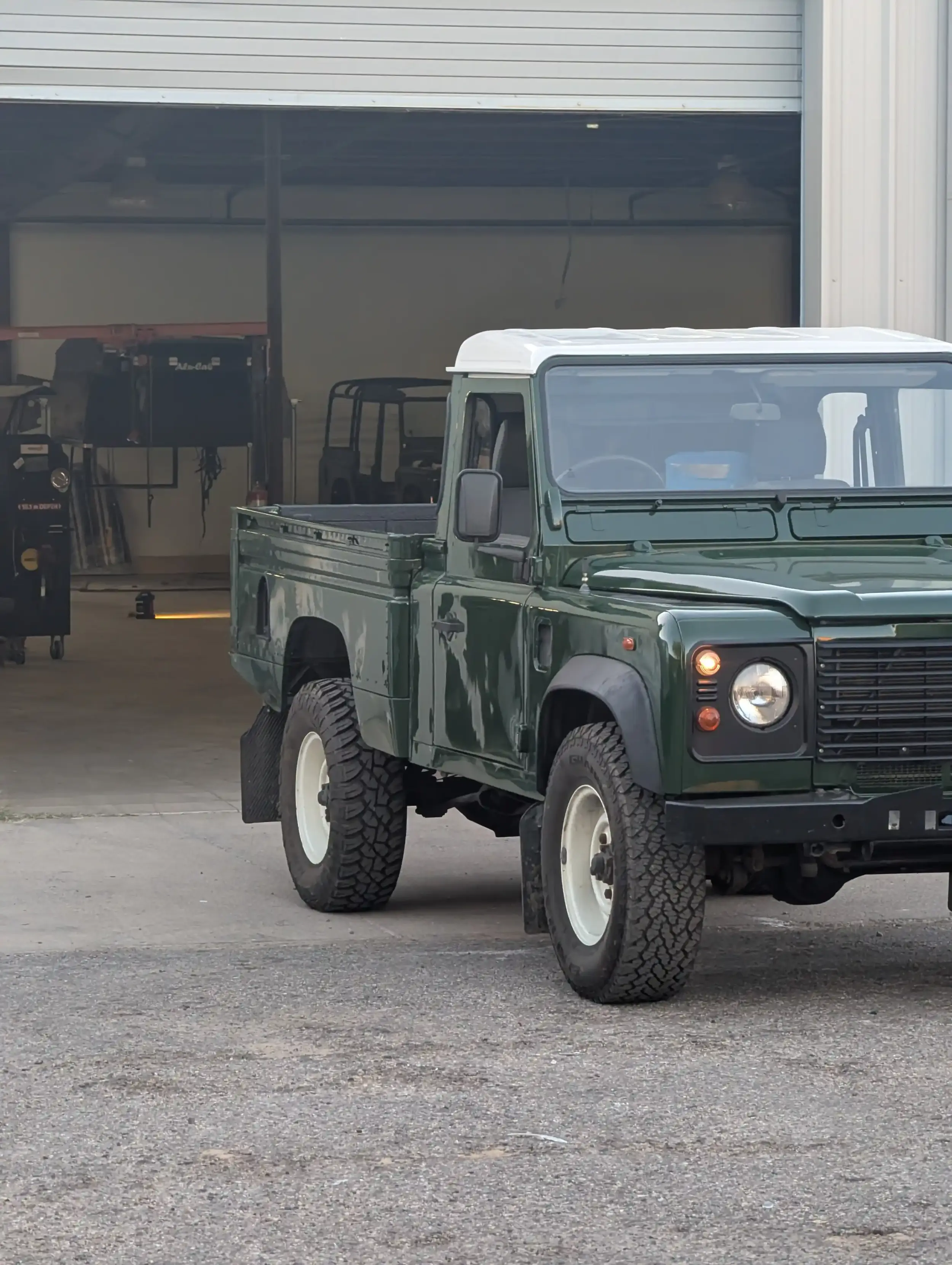 2000 Land Rover Defender 110 Hi-Cap Pickup Td5