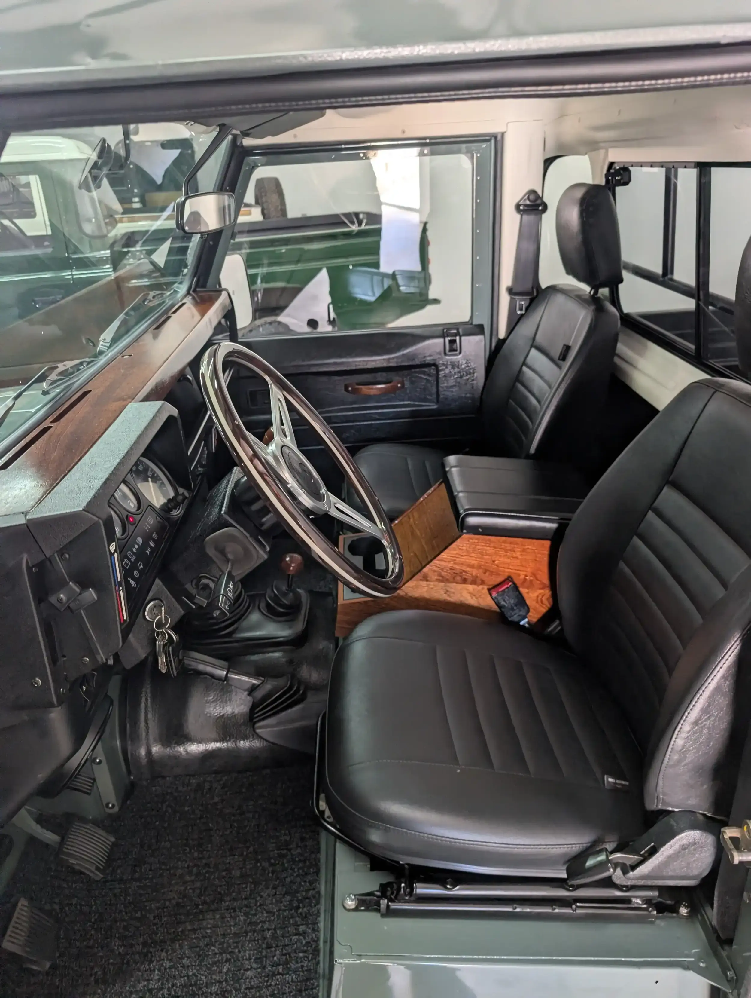 Dutch Defenders 1996 Defender 110 Hi Cap