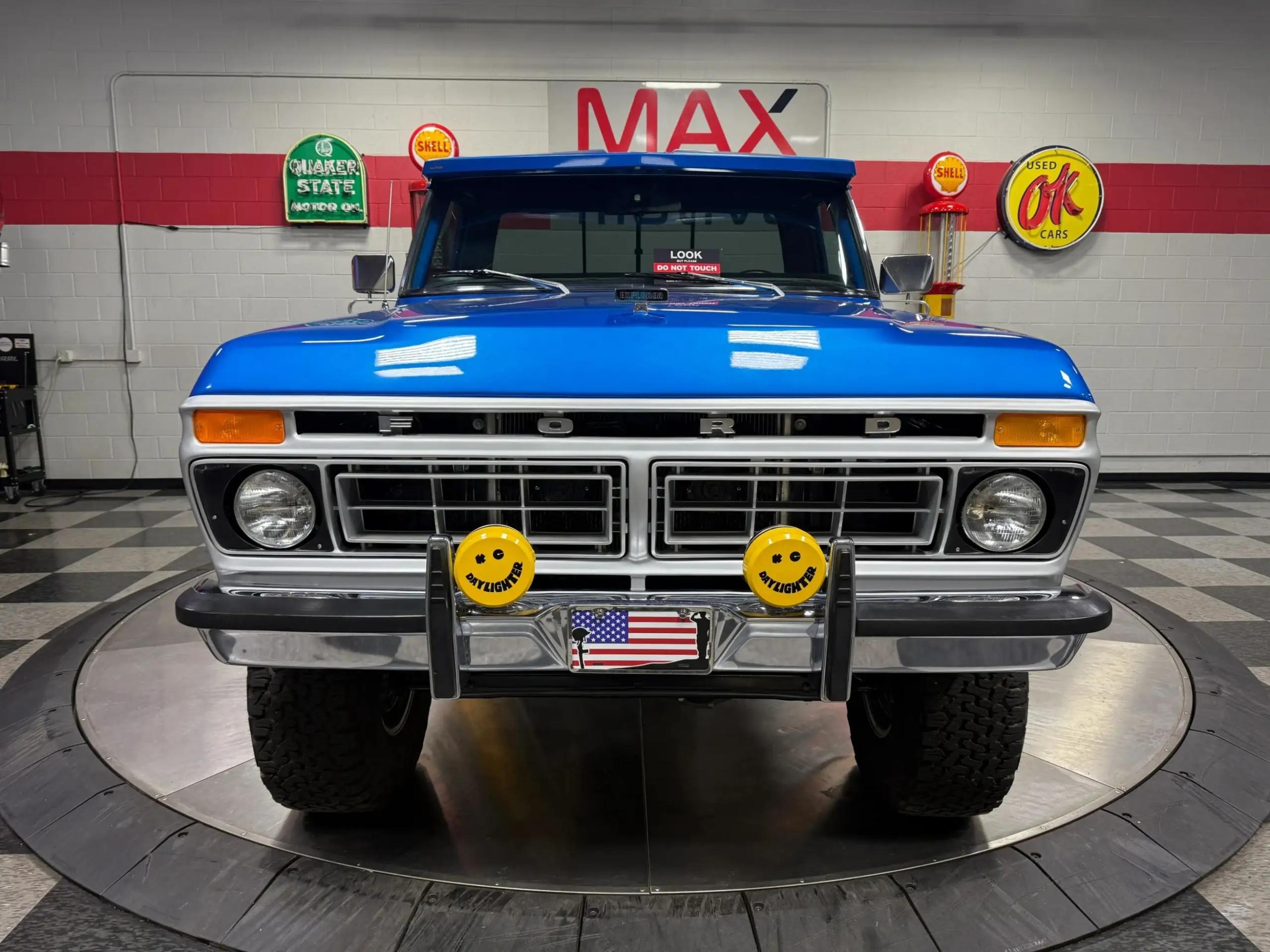 1975 Ford F-250 Explorer - 4