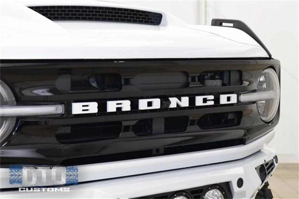 Modified 2025 Ford Bronco Outer Banks