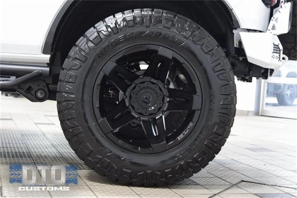 Modified 2025 Ford Bronco Outer Banks