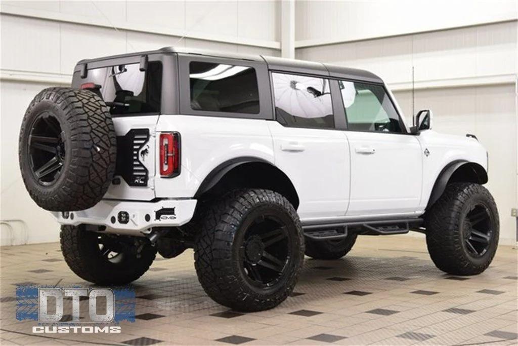 Modified 2025 Ford Bronco Outer Banks