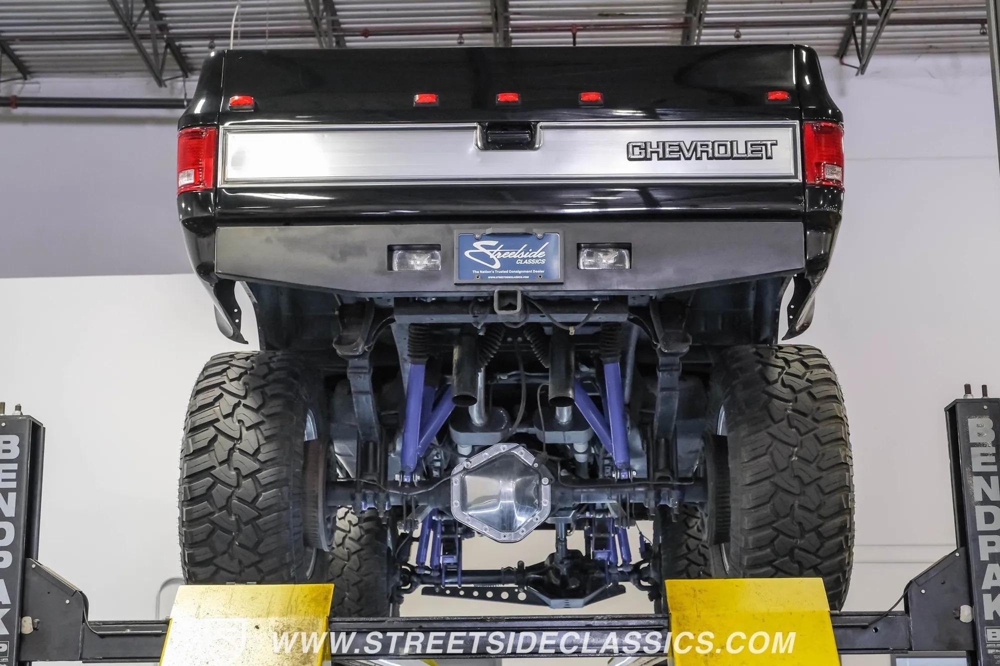 1986 Chevrolet K30 Silverado 4×4 Pickup