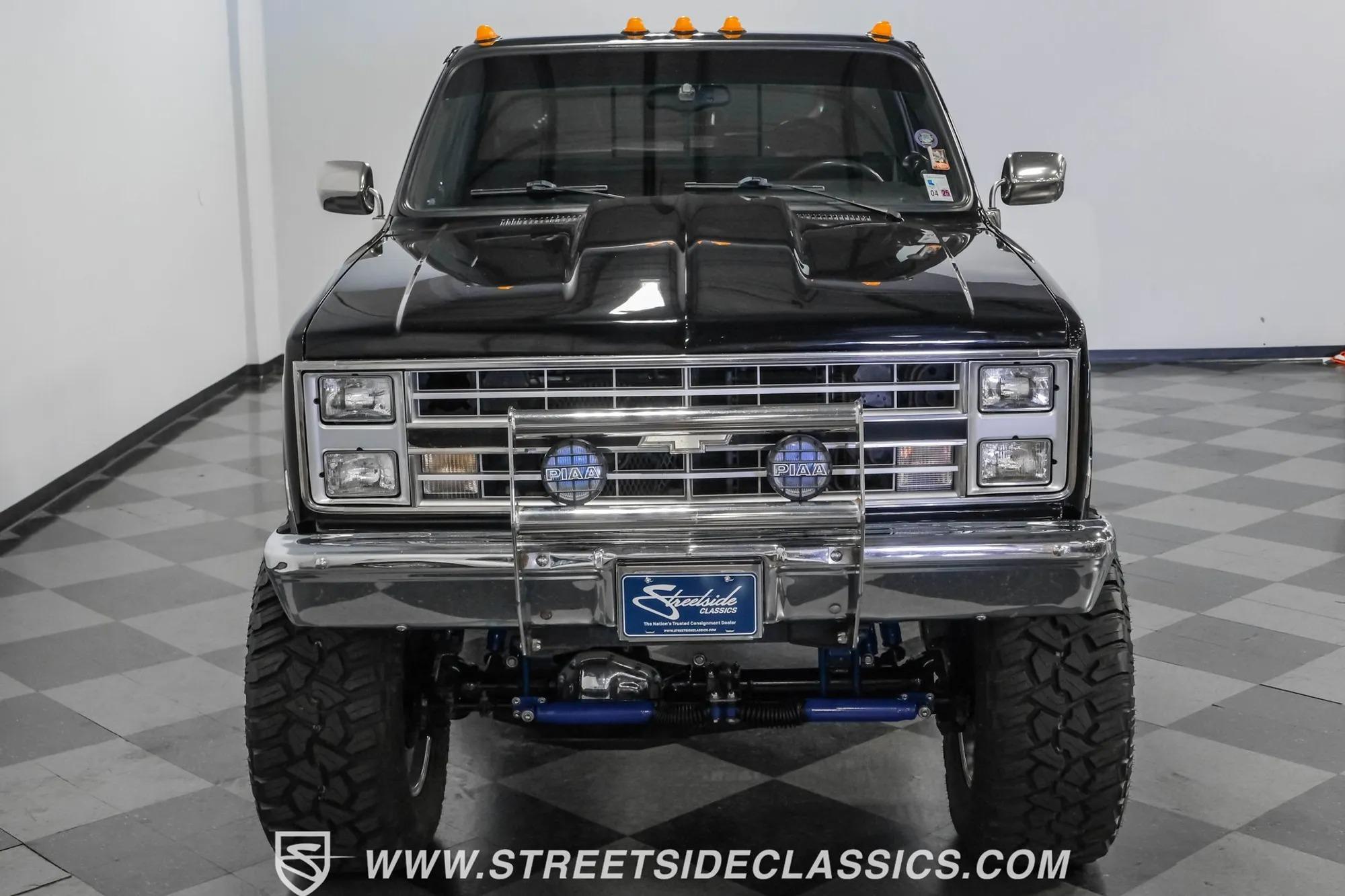 1986 Chevrolet K30 Silverado 4×4 Pickup