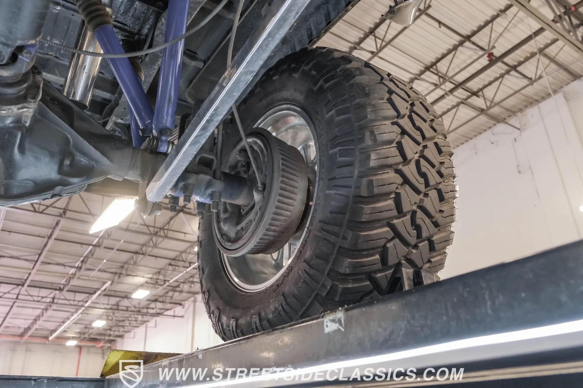 1986 Chevrolet K30 Silverado 4×4 Pickup