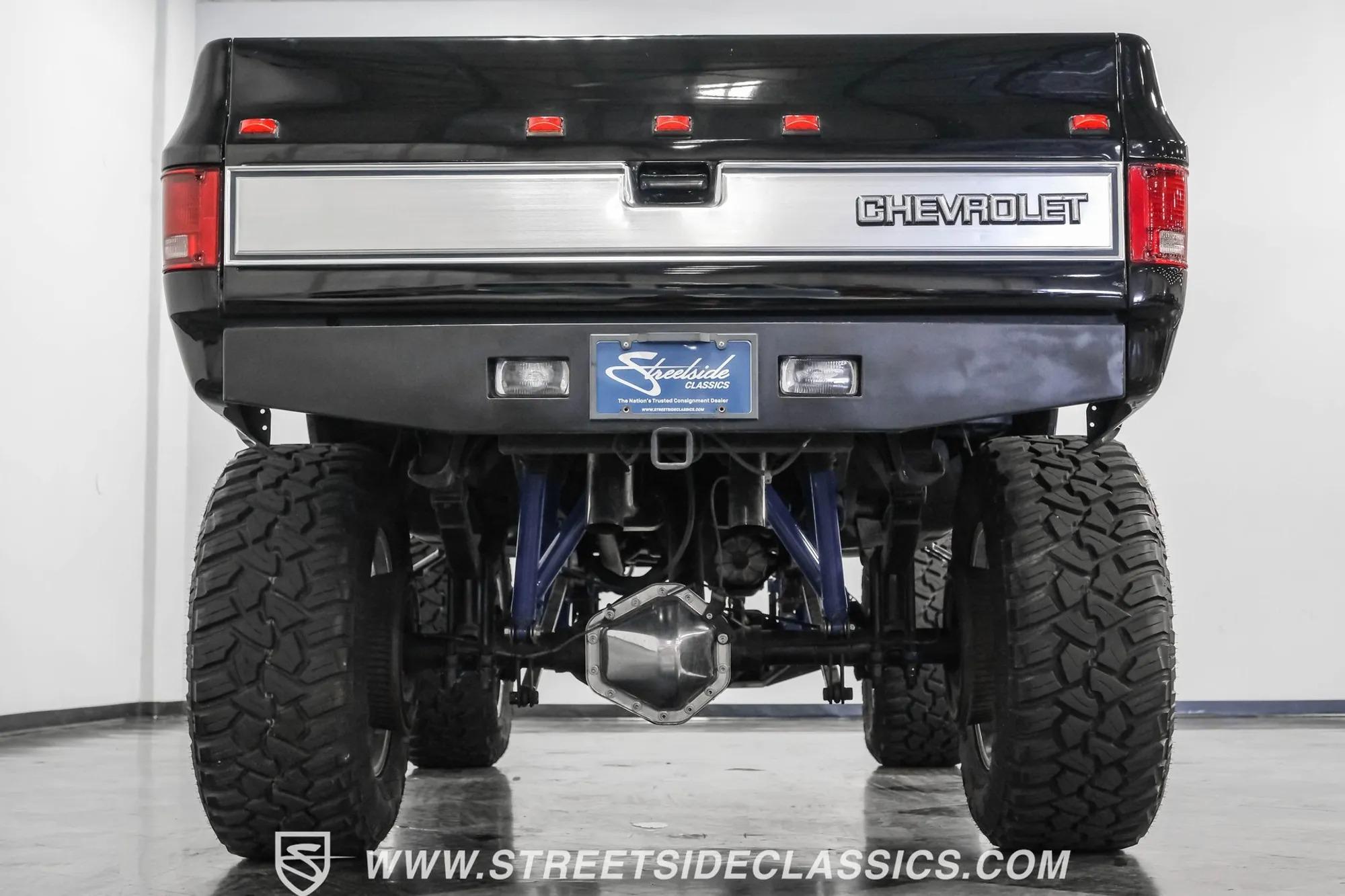 1986 Chevrolet K30 Silverado 4×4 Pickup