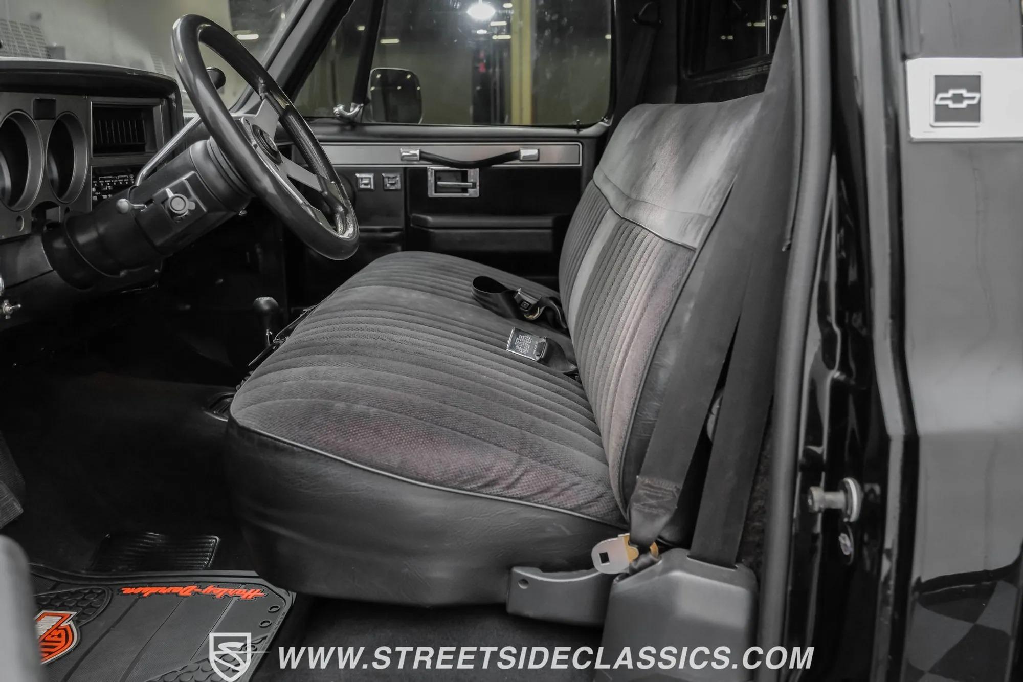 1986 Chevrolet K30 Silverado 4×4 Pickup