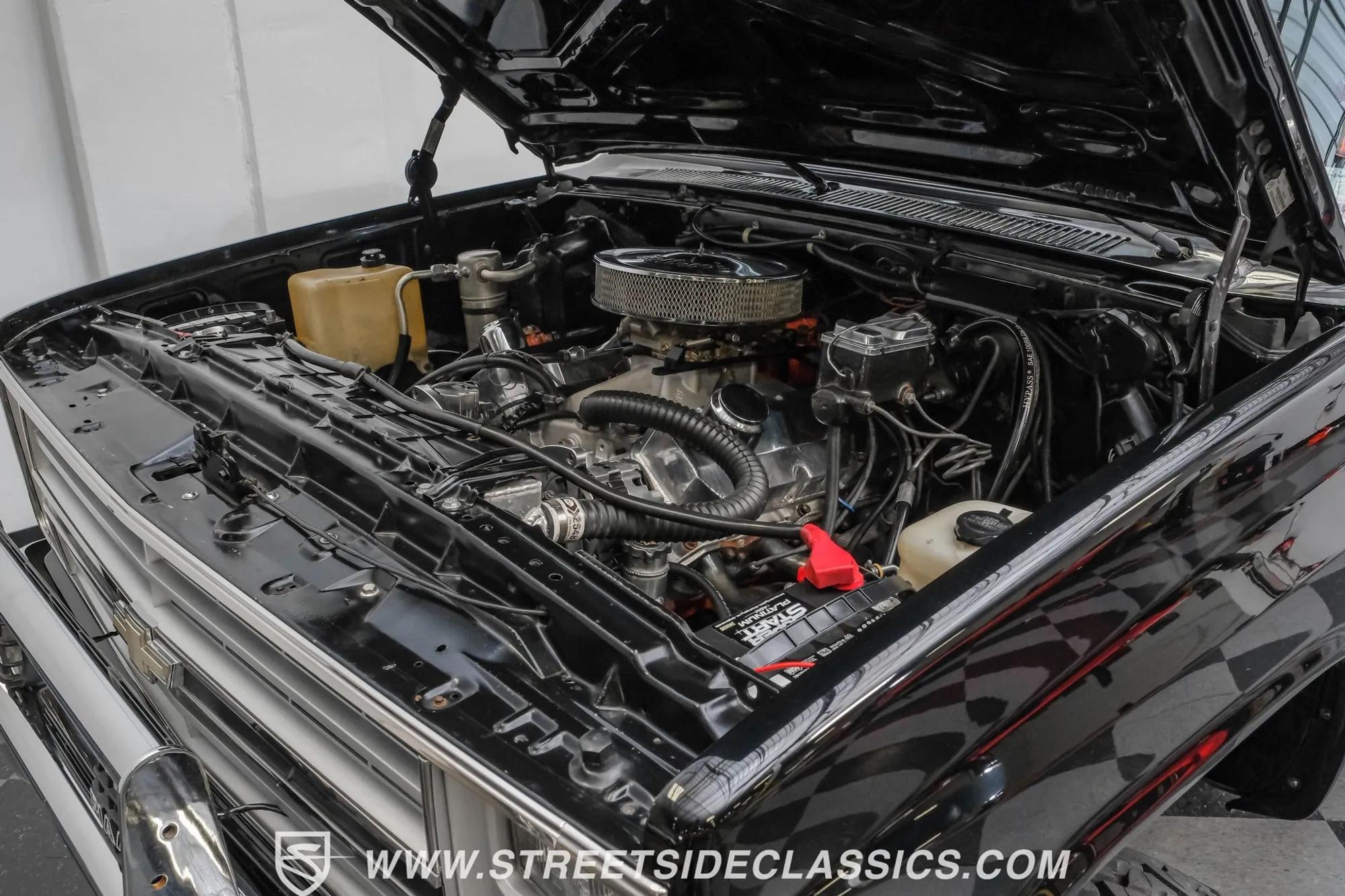 1986 Chevrolet K30 Silverado 4×4 Pickup