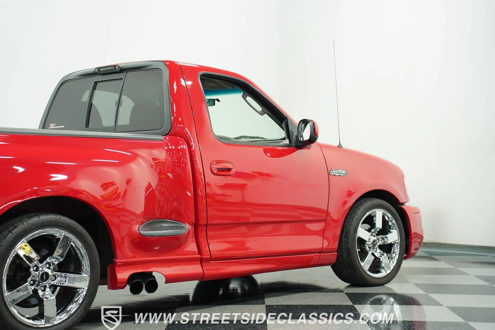 2002 Ford F-150 SVT Lightning