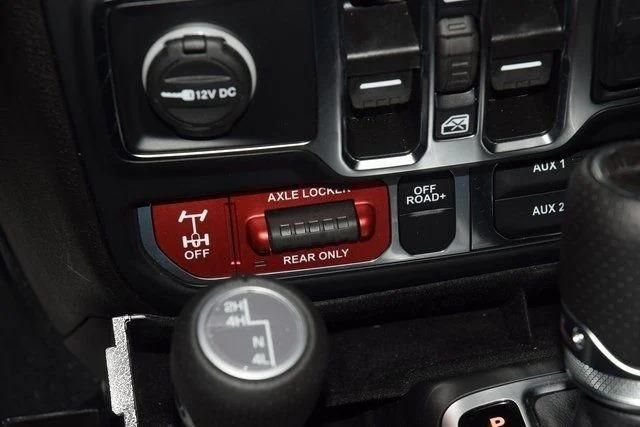 Modified 2024 Jeep Gladiator Mojave