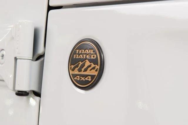 Modified 2024 Jeep Gladiator Mojave