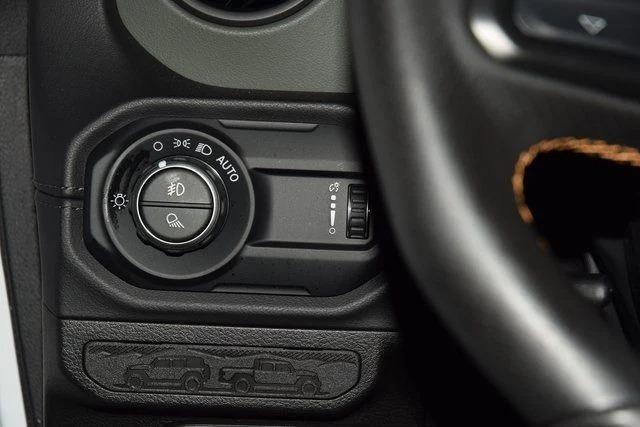 Modified 2024 Jeep Gladiator Mojave