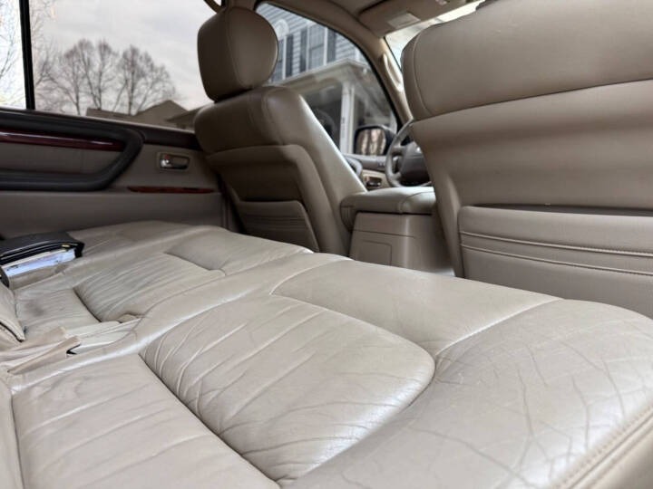 2002 Lexus LX 470