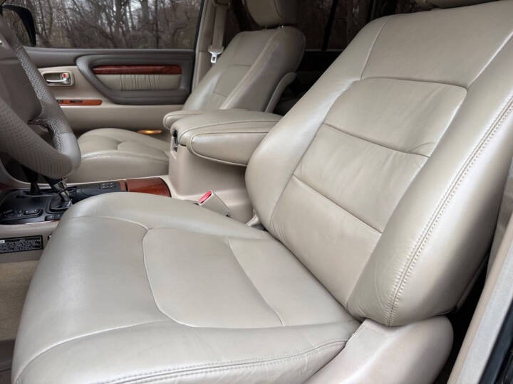 2002 Lexus LX 470