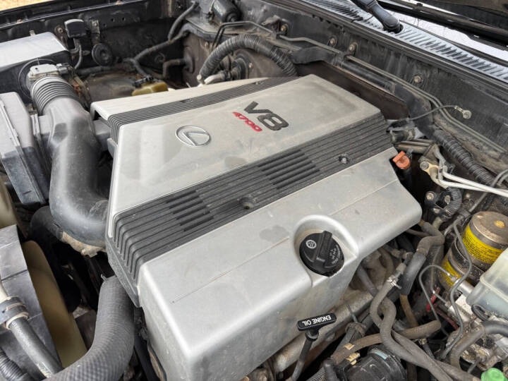 2002 Lexus LX 470