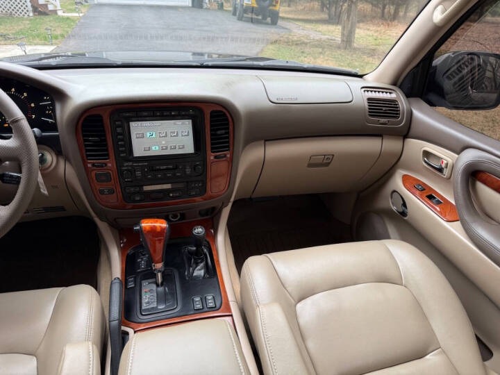 2002 Lexus LX 470