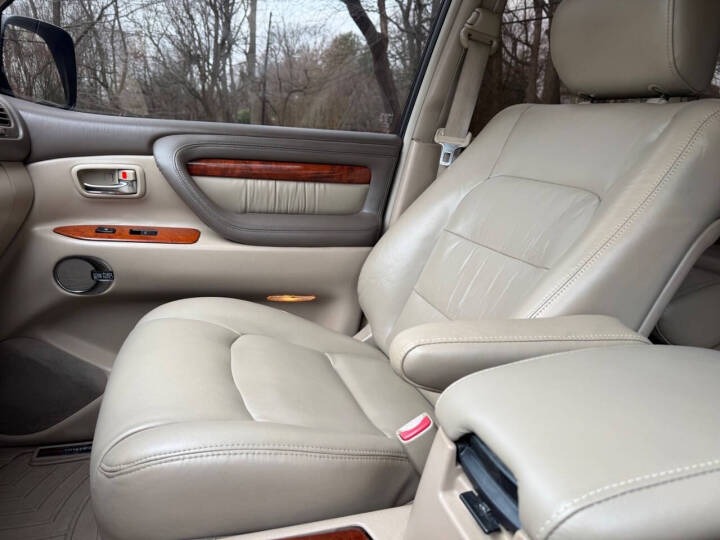 2002 Lexus LX 470