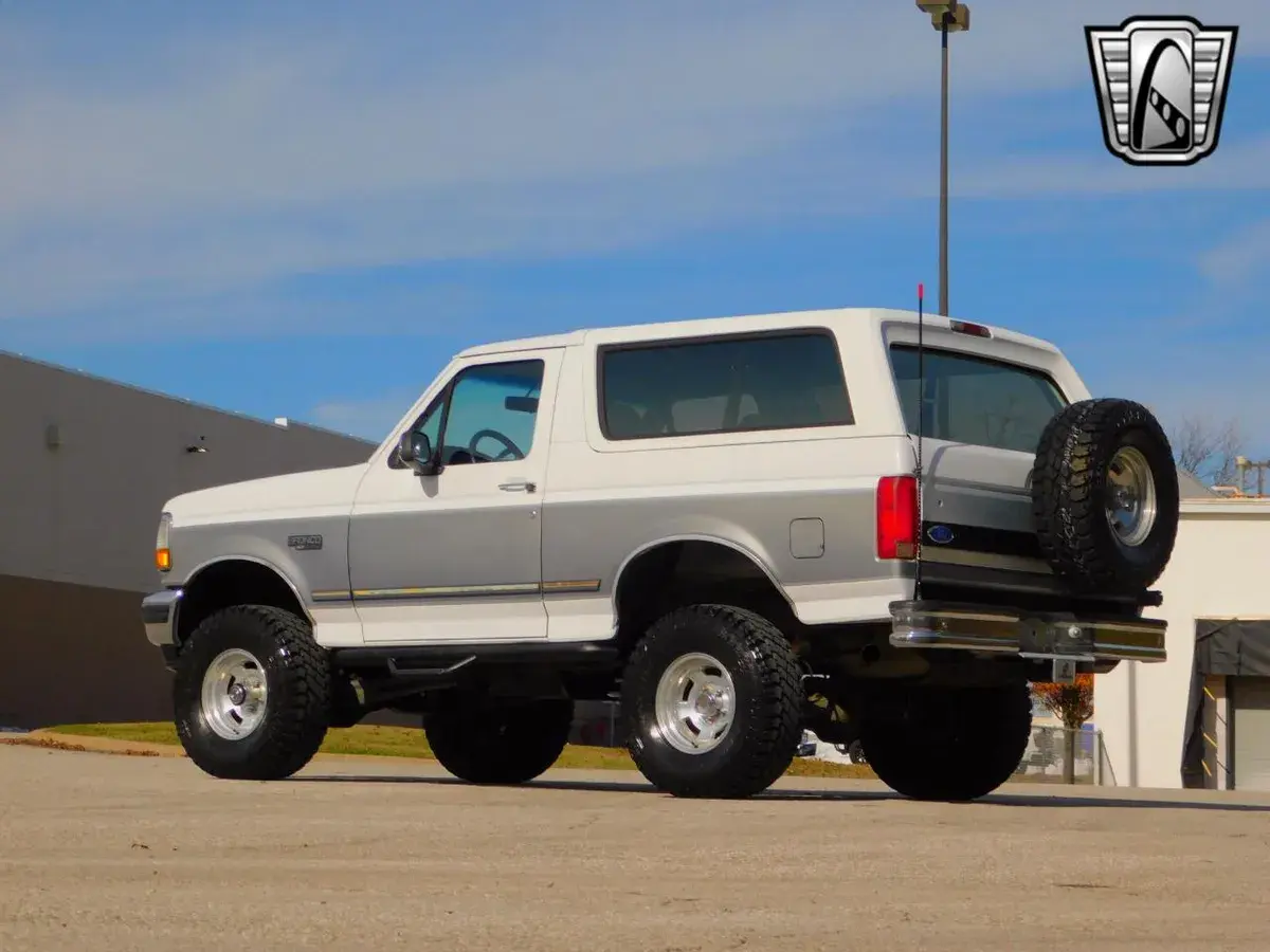 1995 Ford Bronco - 4
