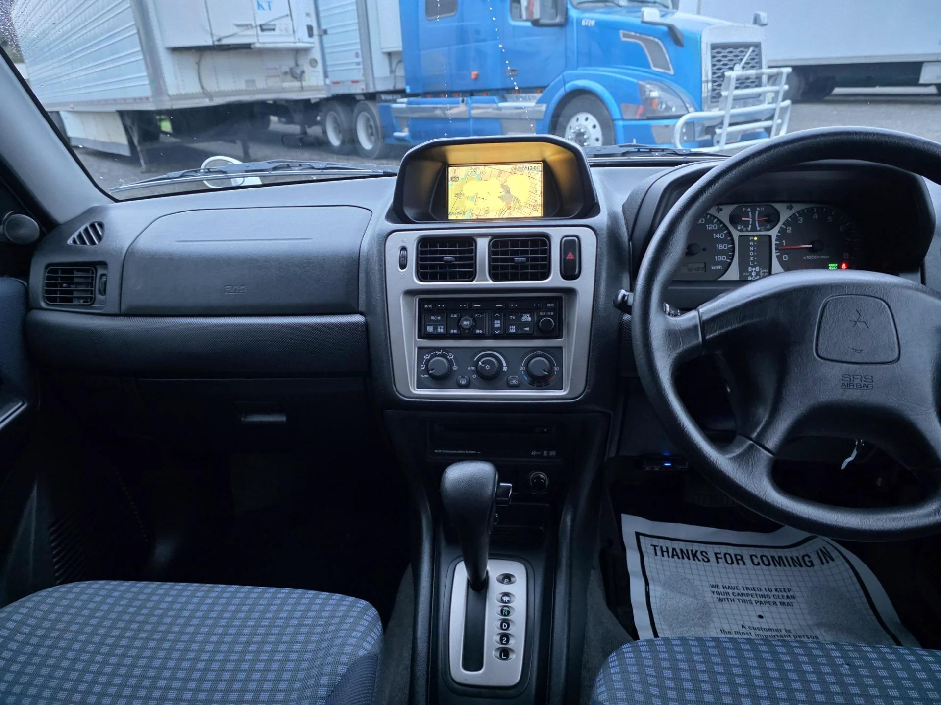 2000 Mitsubishi Pajero IO