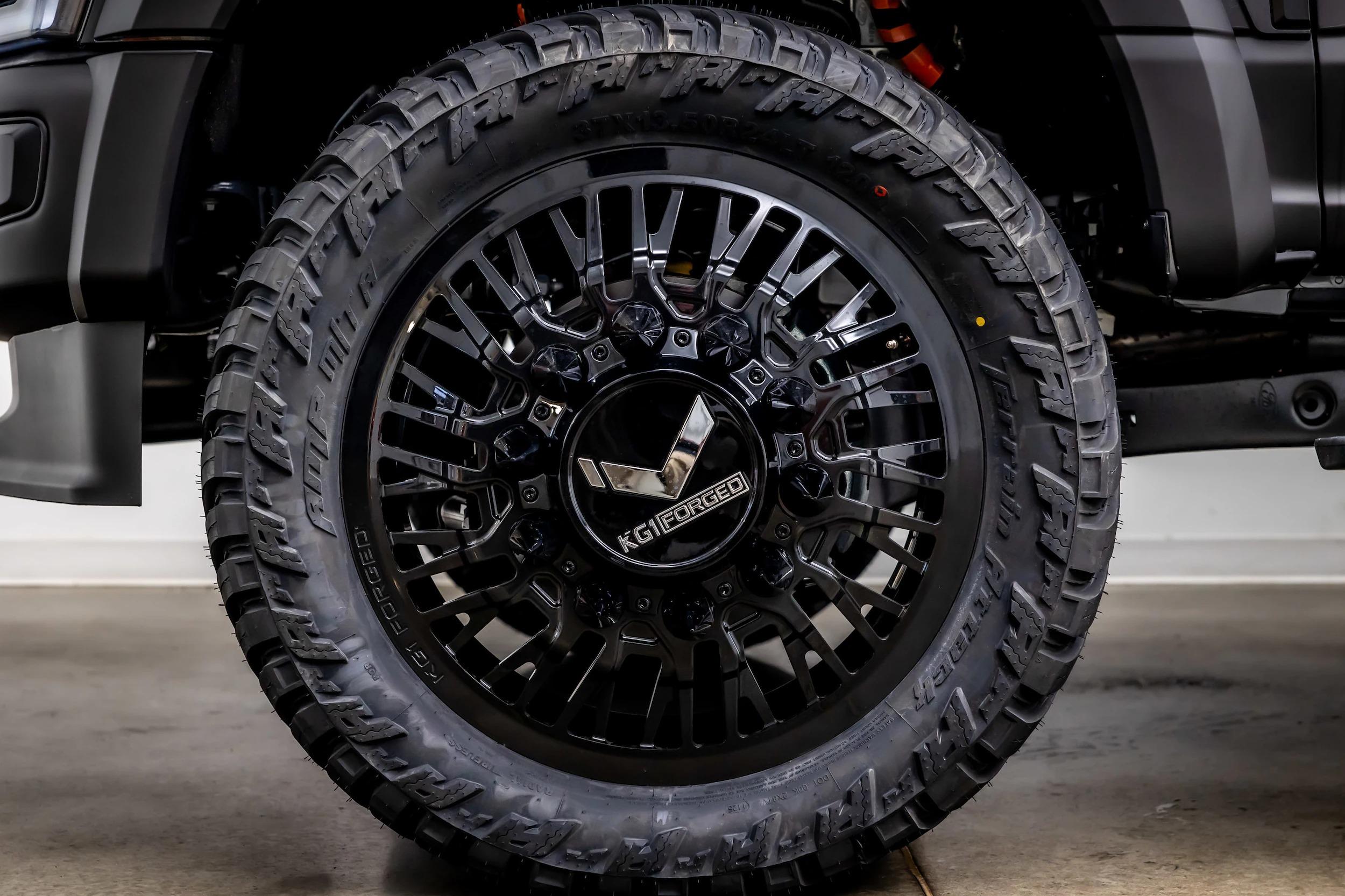 2026 Ford F-450 Platinum Plus