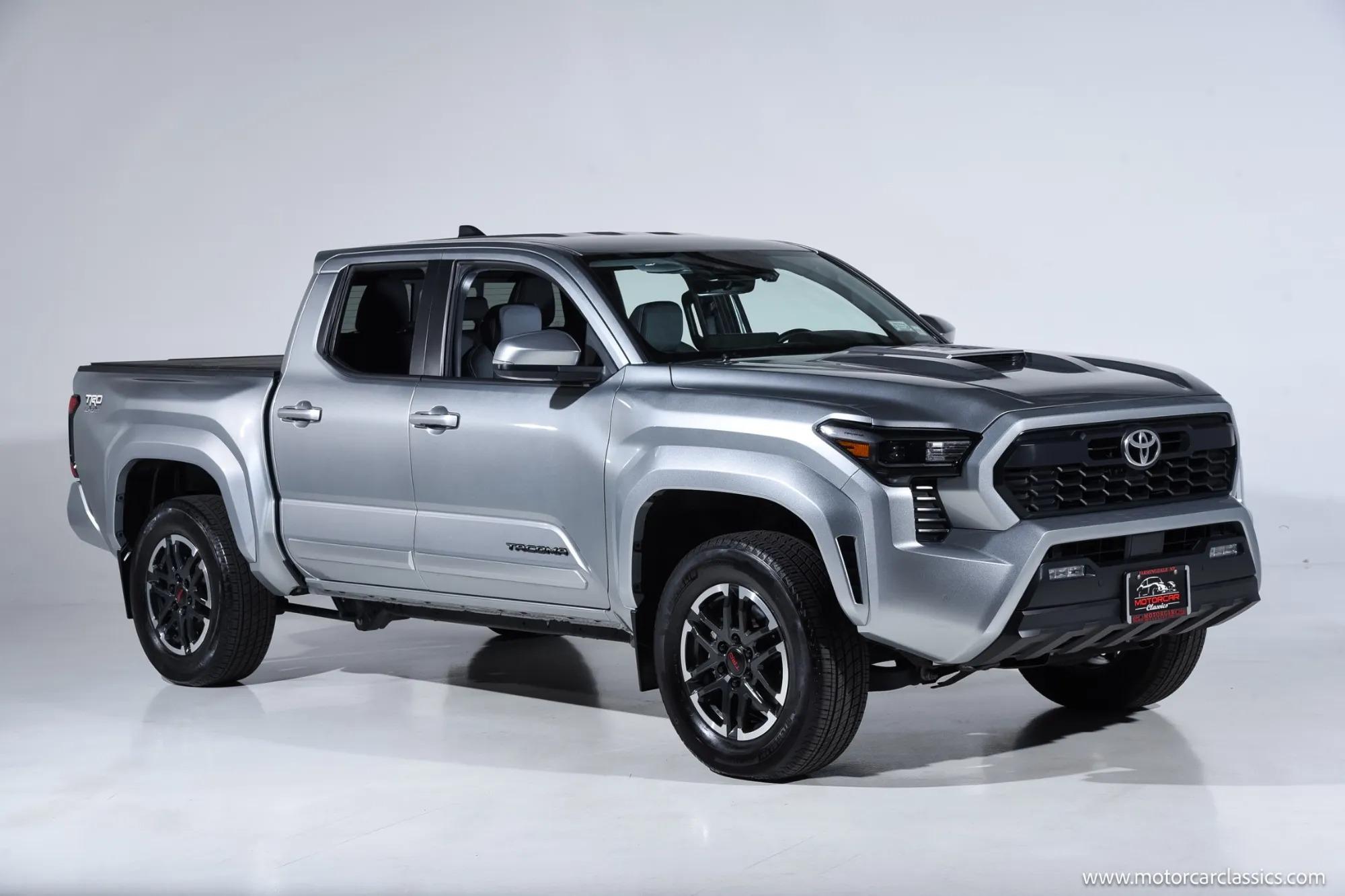 2024 Toyota Tacoma TRD Sport - 2