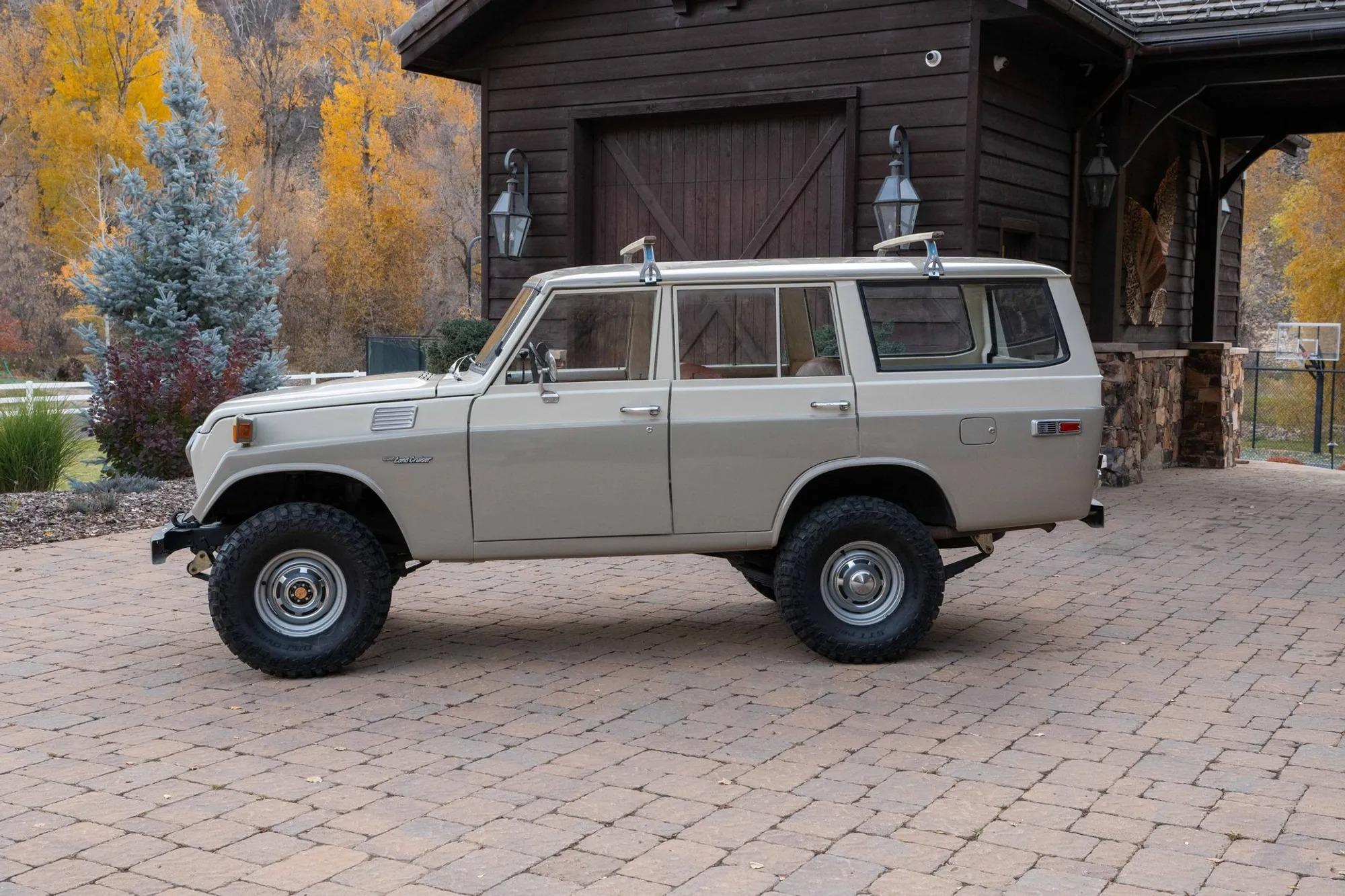 1975 Toyota Land Cruiser FJ55