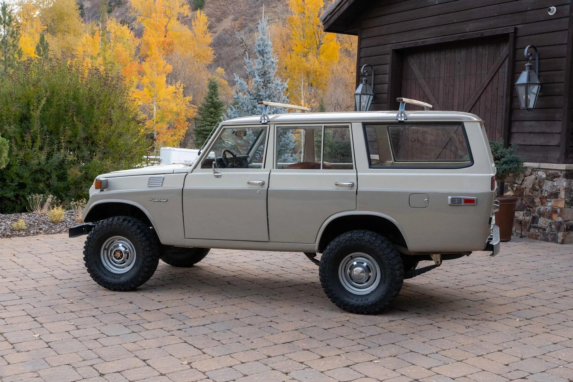 1975 Toyota Land Cruiser FJ55