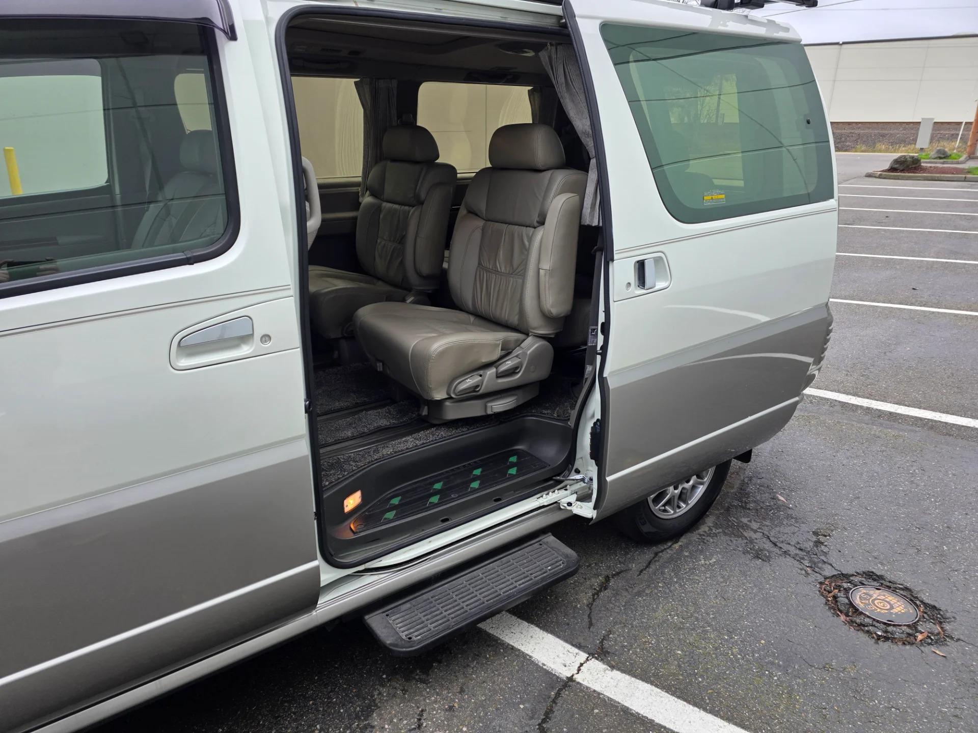 2000 Nissan Elgrand X Limited