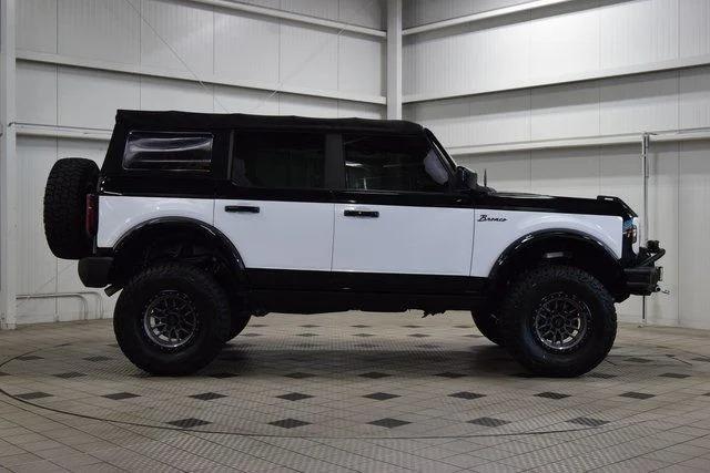 2022 Ford Bronco Outer Banks - 5