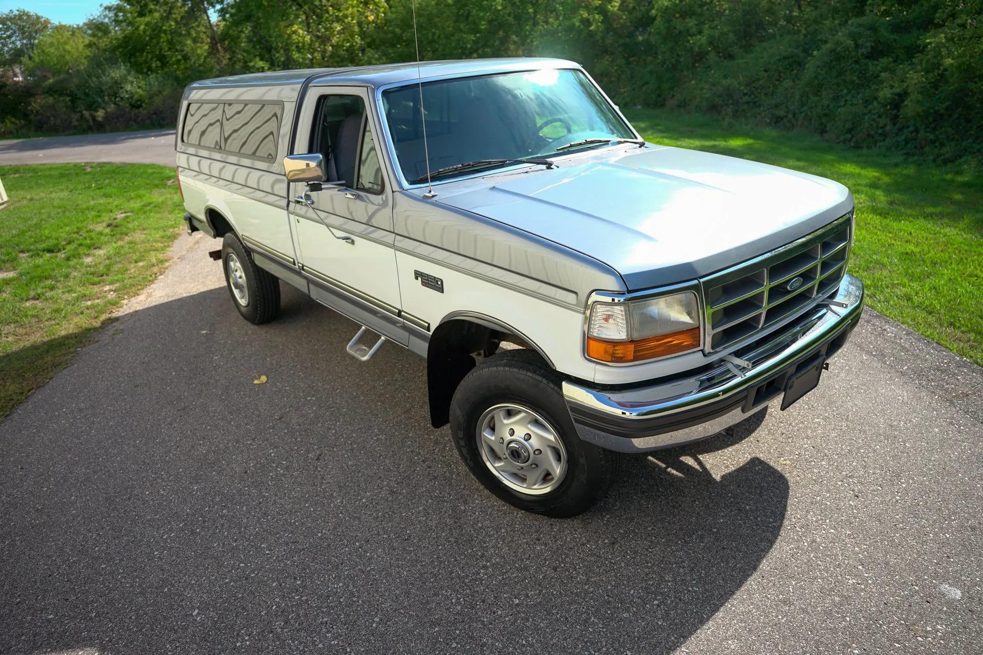 1996 Ford F-250 XLT - 3