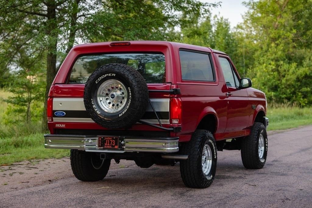 1994 Ford Bronco XLT - 5