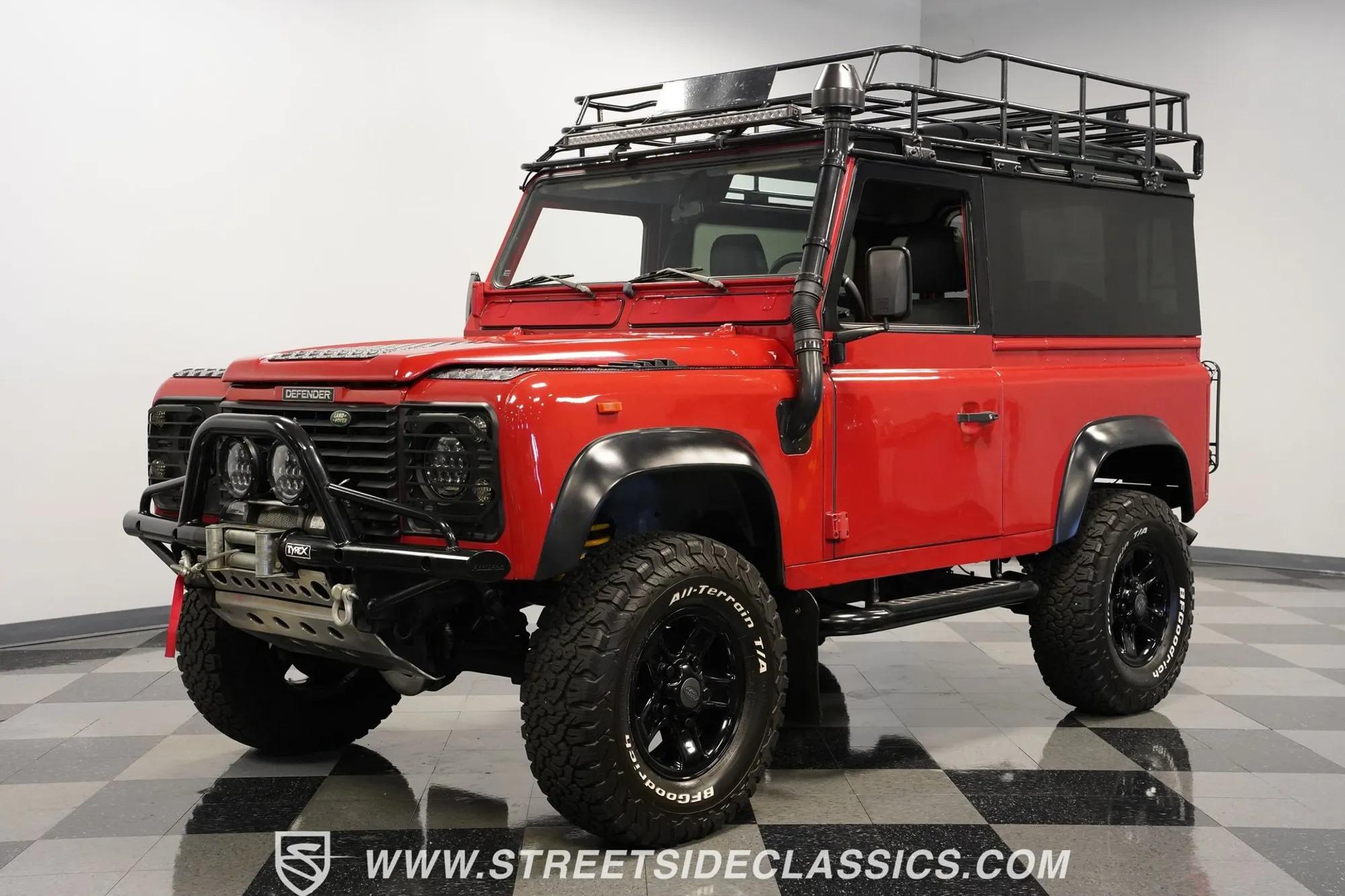  Land Rover Defender