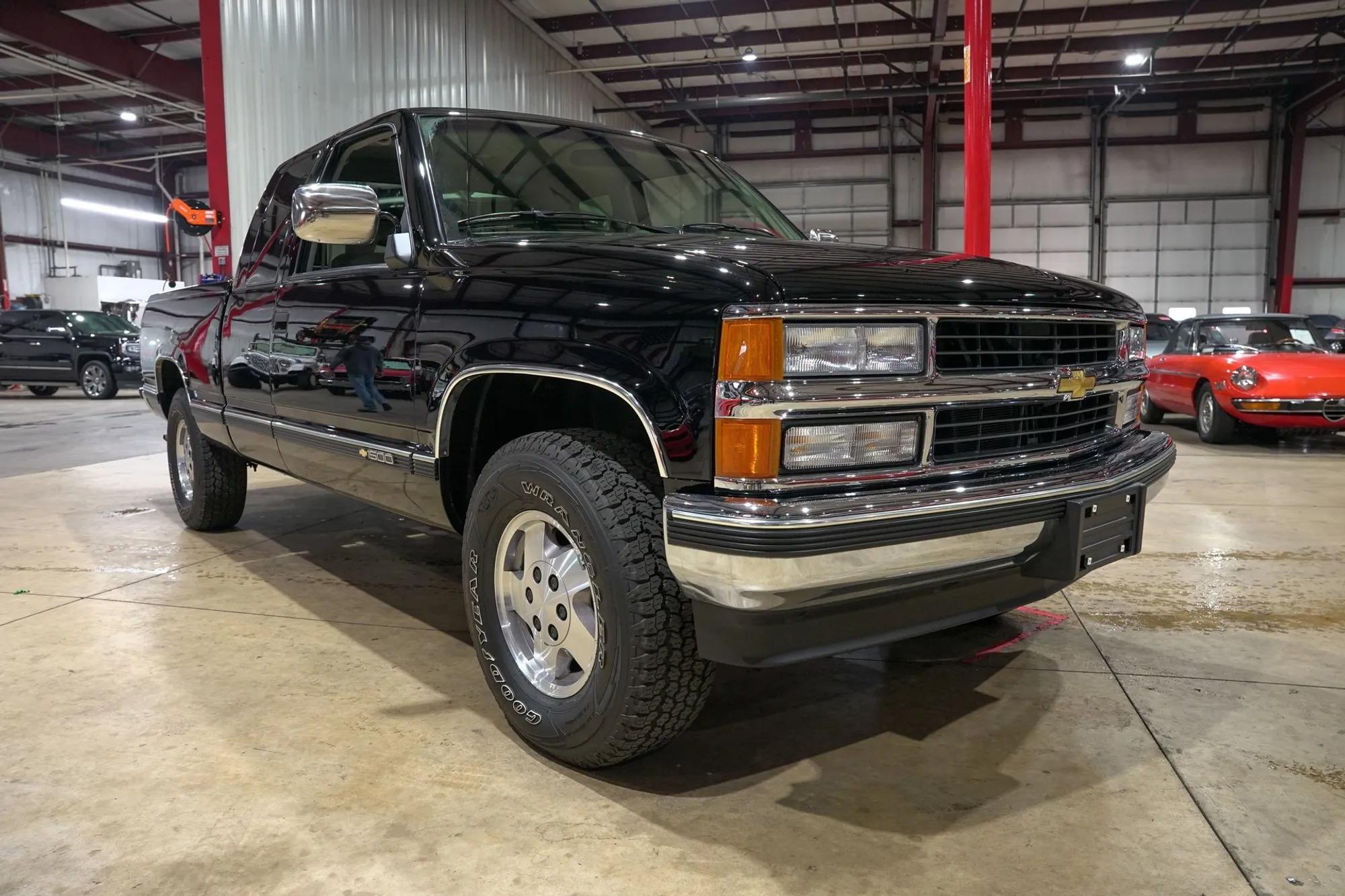 12k-Mile 1994 Chevrolet K-1500 Silverado 4×4